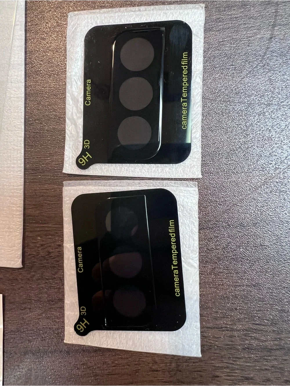 1 Screen Protector and 2 Camera Protector - Galaxy S22 - Ailun
